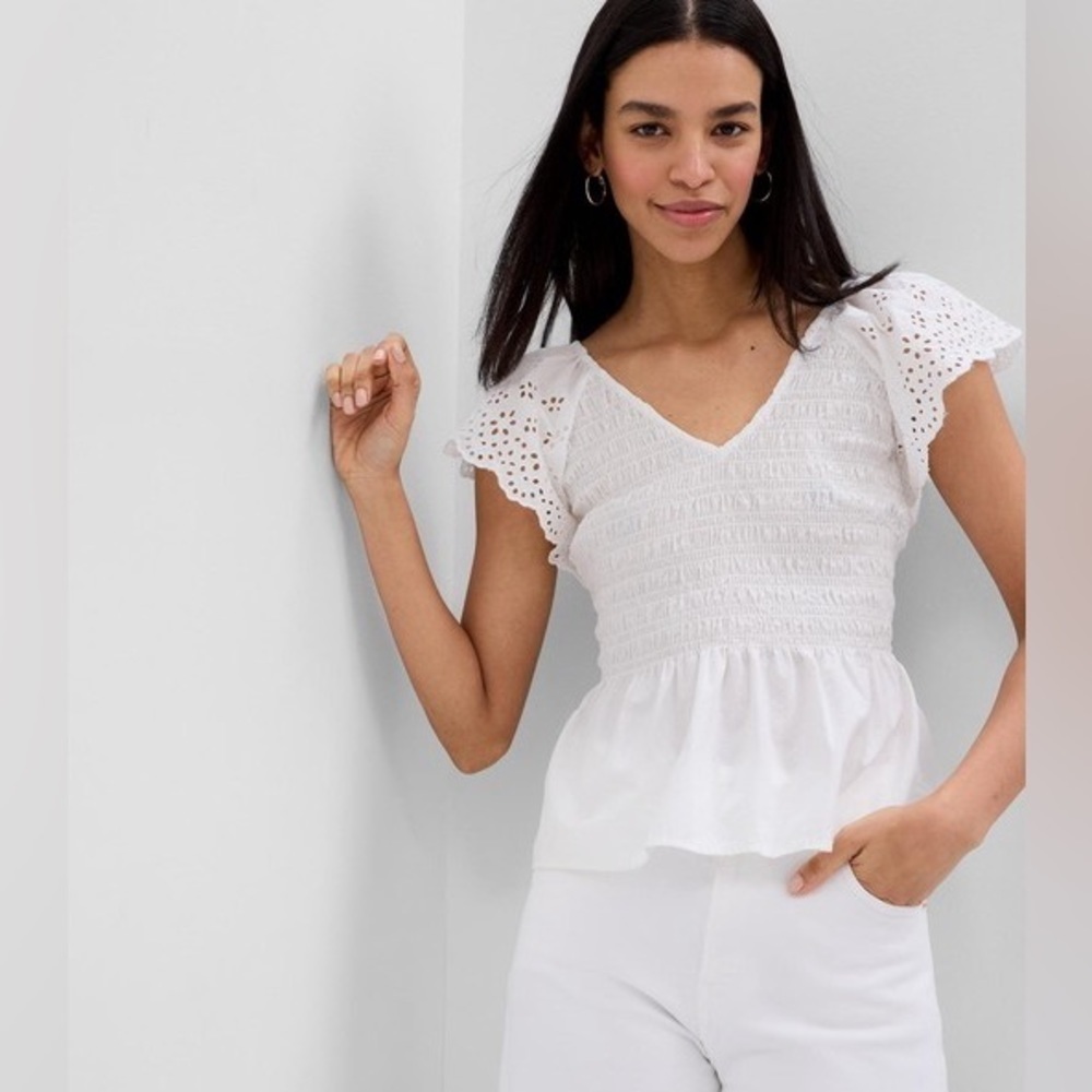 NWOT! GAP New Off White Ruffle Sleeve Smocked Peplum Top - Size XL TALL 💿